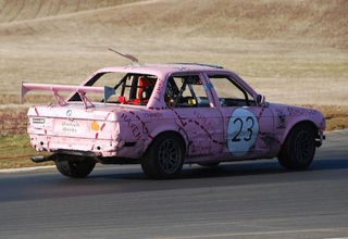 Illustration for article titled The Top 152 Lemons Of The 24 Hours Of LeMons Arse Freeze-A-Palooza 2009!